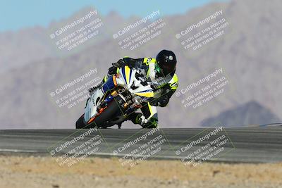 media/Feb-03-2024-SoCal Trackdays (Sat) [[767c60a41c]]/4-Turn 9 Set 1 (1040am)/